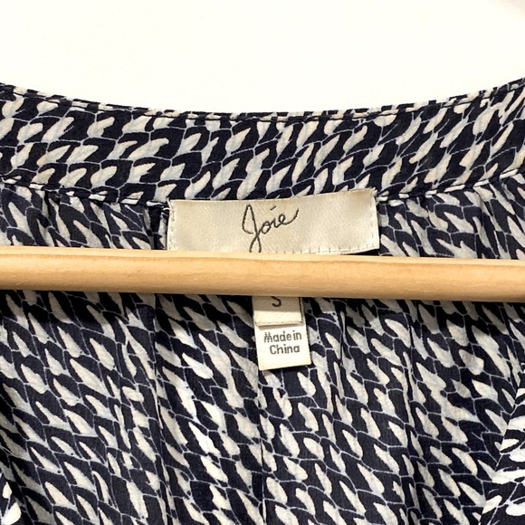 Silk Joie Split Neck Tank Size S - Picture 3 of 4